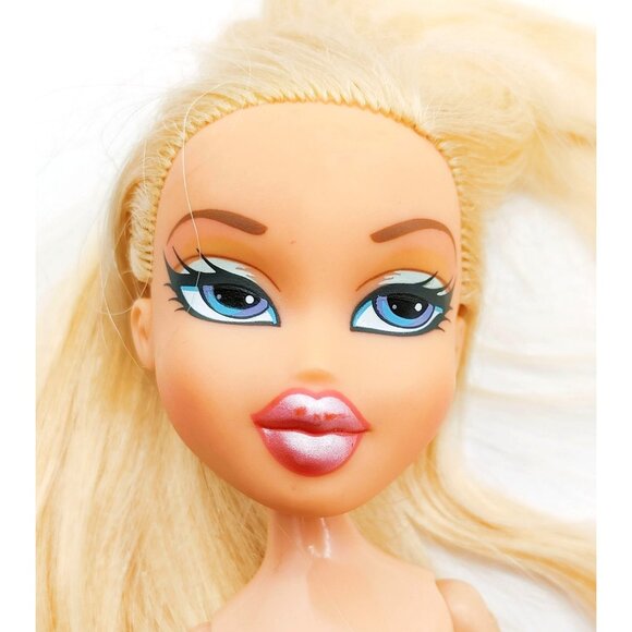 Bratz Cloe Dolls MGA Nude As Is Lot of 4 Vintage 1 modern - Picture 4 of 7